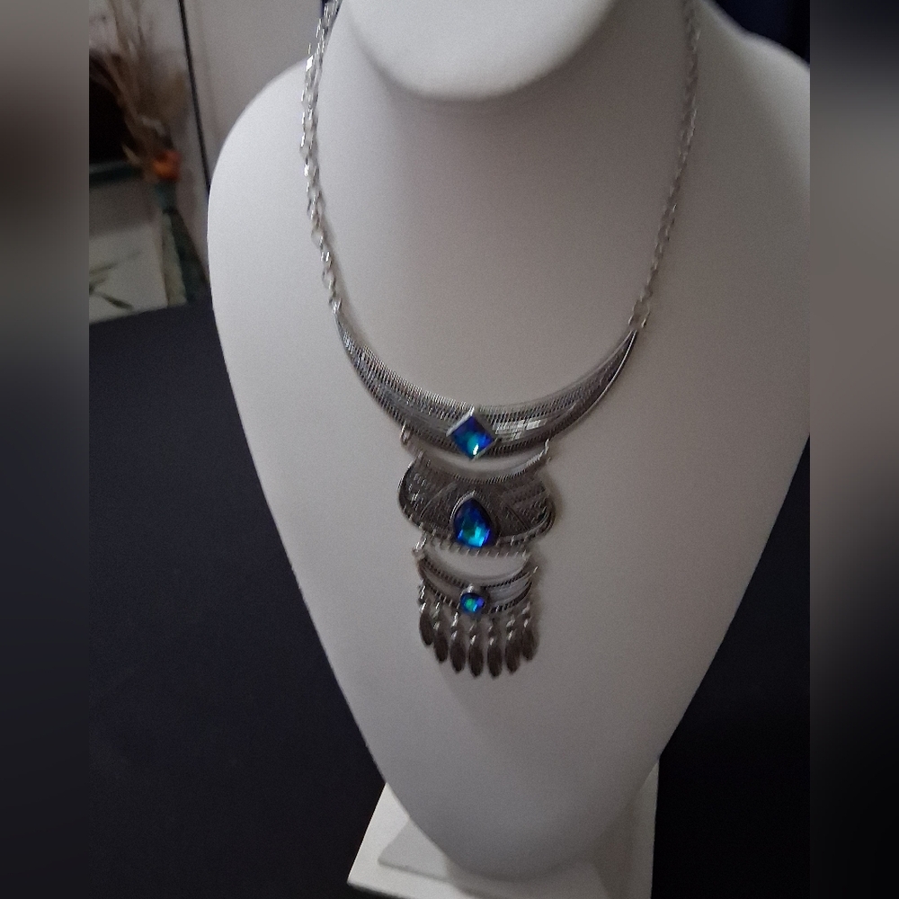 Elegant Silver and Blue Necklace